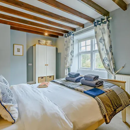 4 Bed In Oc-g0040 Holiday home