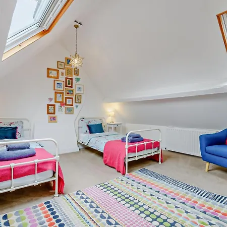 Prázdninový dům 4 Bed In Oc-g0040